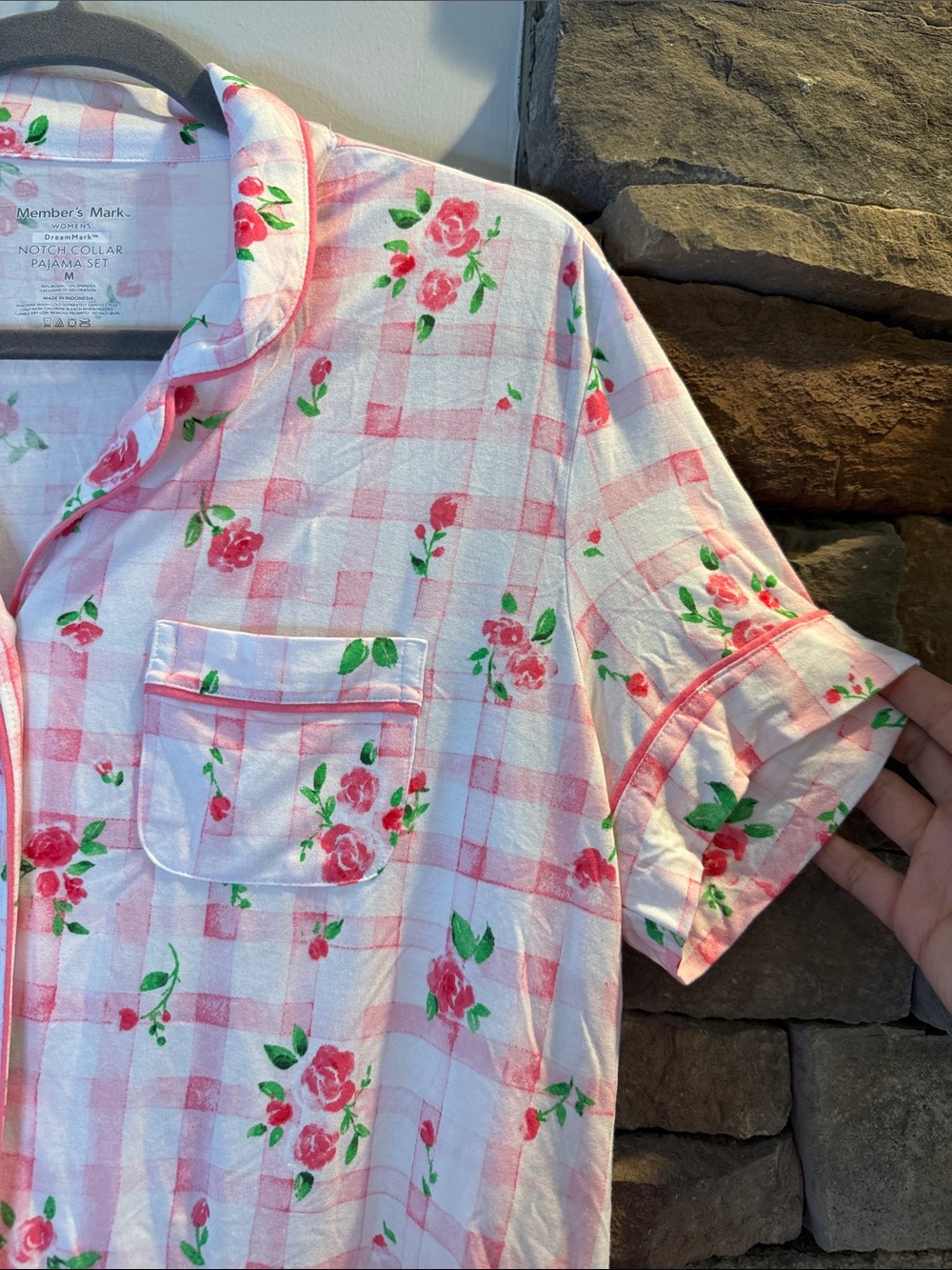 Women’s Pink Floral Short Pajama Set 2 piece set medium - Picture 6 of 7